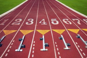 范巴斯滕：因伤早退的遗憾，禁区之王的悲情，范巴斯滕简介