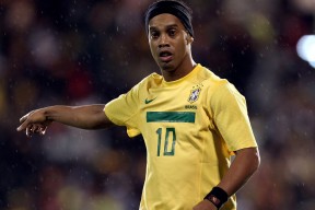 球队伤病名单与复出预测，足球伤病名单