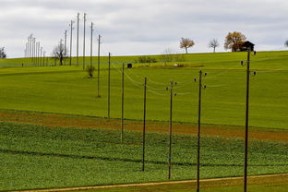 中国足球国家队强化中场控制力和调度能力，中国足球管理