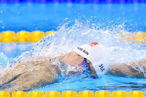 日本队在亚洲杯中表现亮眼，志在夺冠