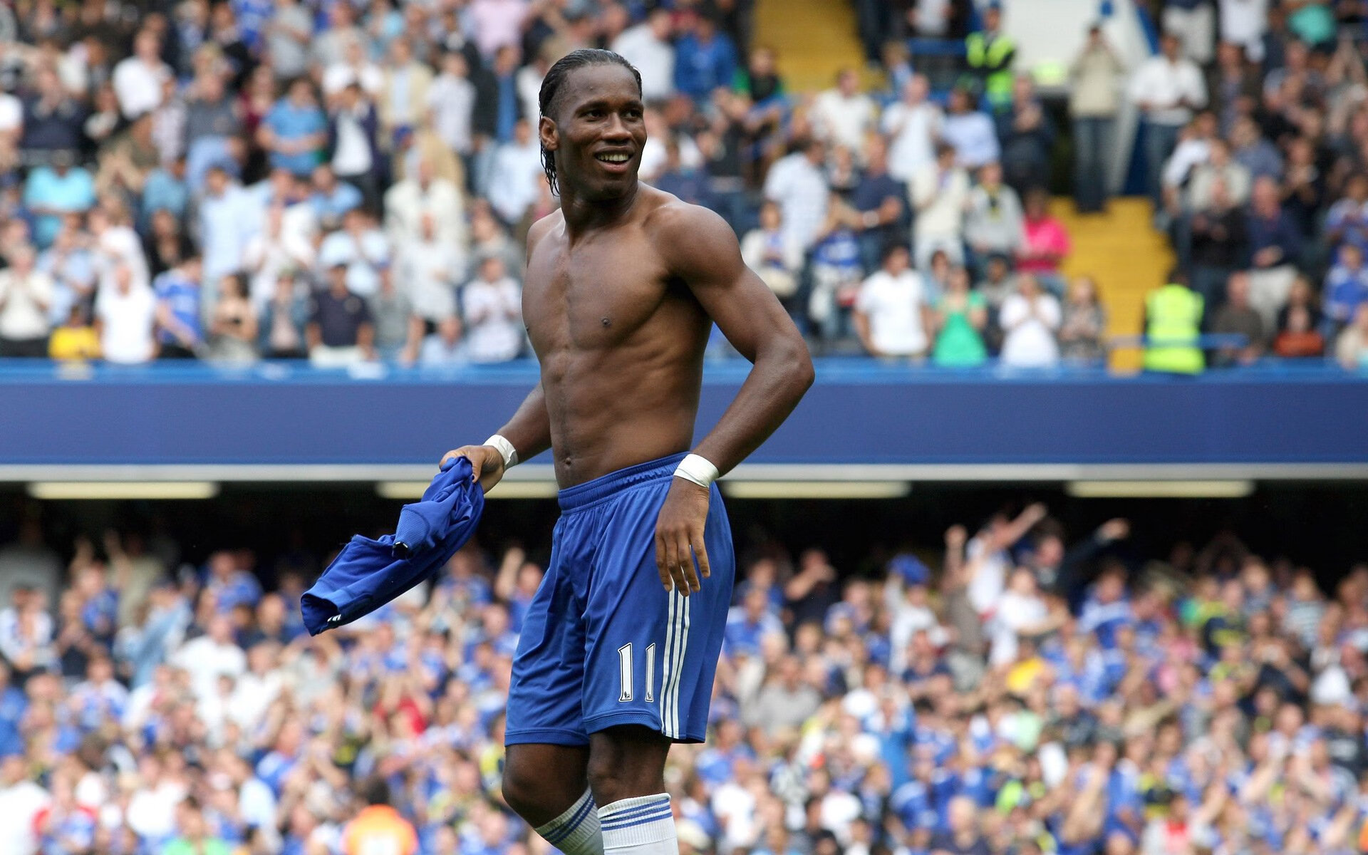 哈兰德欧冠表现出色，再次打破多特蒙德的防线，哈兰德欧冠进了几个球